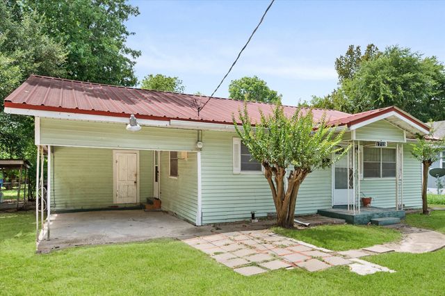 1715 W 10th Avenue, Corsicana, TX 75110