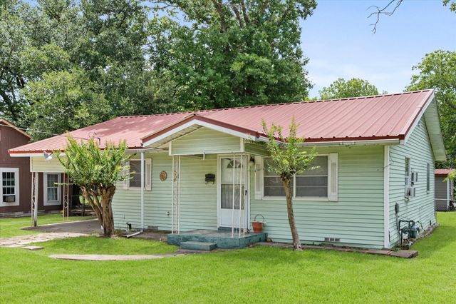 1715 W 10th Avenue, Corsicana, TX 75110