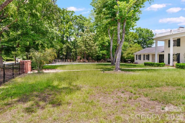 408 N Providence Street, Waxhaw, NC 28173