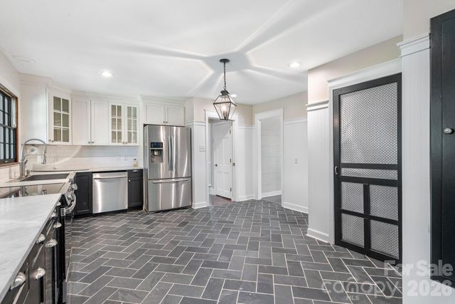 408 N Providence Street, Waxhaw, NC 28173