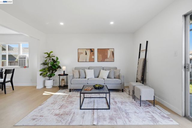 36276 Sandalwood St, Newark, CA 94560