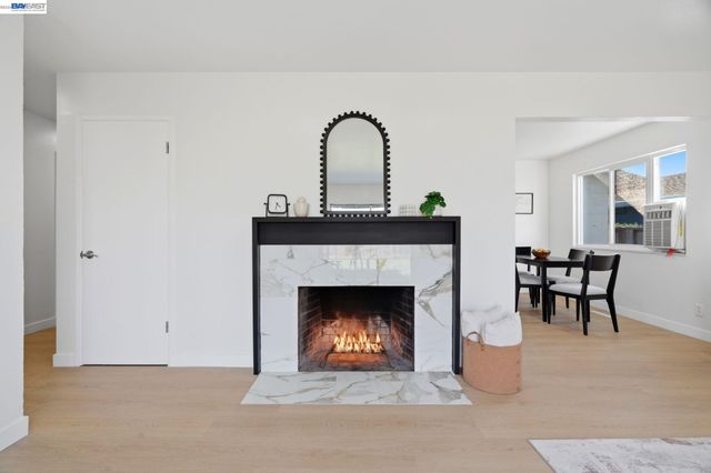 36276 Sandalwood St, Newark, CA 94560