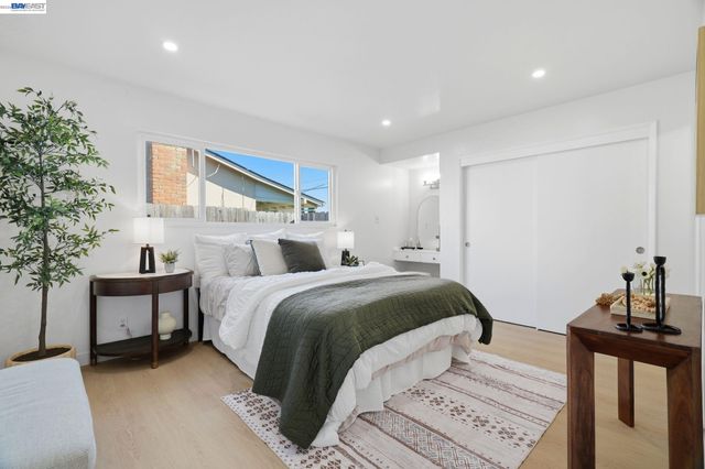 36276 Sandalwood St, Newark, CA 94560