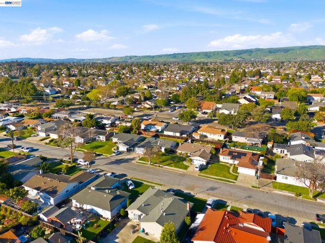 36276 Sandalwood St, Newark, CA 94560