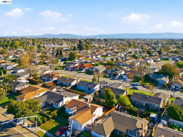 36276 Sandalwood St, Newark, CA 94560