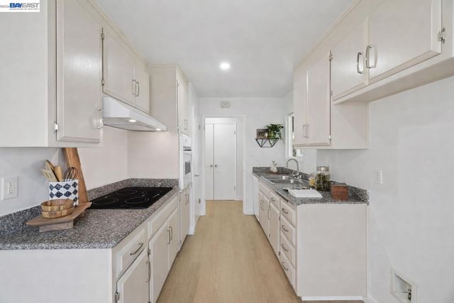 36276 Sandalwood St, Newark, CA 94560