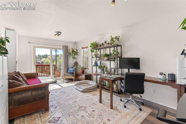 208 Chelten Road, Manitou Springs, CO 80829