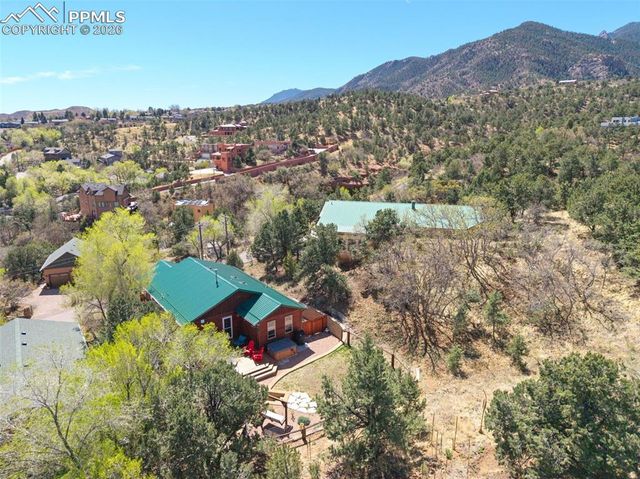 208 Chelten Road, Manitou Springs, CO 80829
