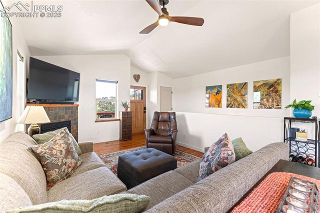 208 Chelten Road, Manitou Springs, CO 80829