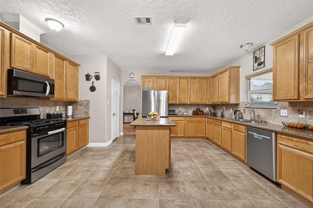 8003 Vista Del Rancho Drive, Houston, TX 77083