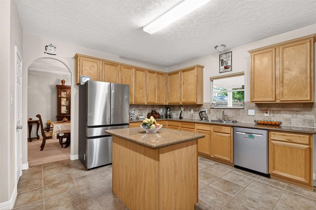 8003 Vista Del Rancho Drive, Houston, TX 77083