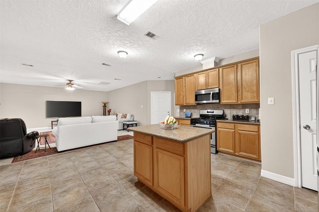 8003 Vista Del Rancho Drive, Houston, TX 77083