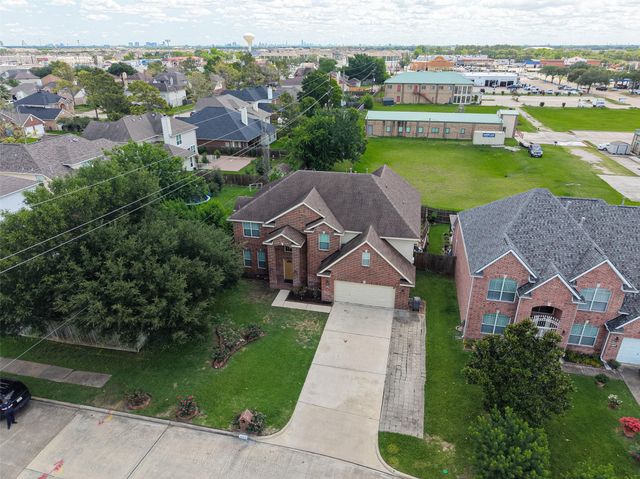 8003 Vista Del Rancho Drive, Houston, TX 77083