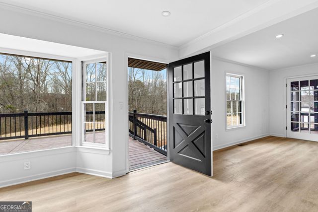 260 Sandy Lake Circle, Fayetteville, GA 30214