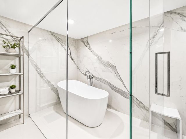 411 N NEW RIVER Drive E V-2, Fort Lauderdale, FL 33301