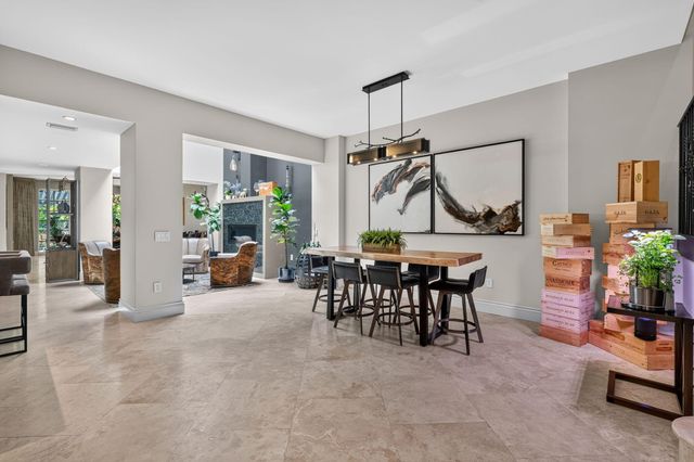 411 N NEW RIVER Drive E V-2, Fort Lauderdale, FL 33301