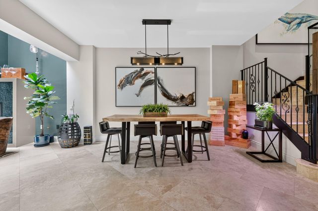 411 N NEW RIVER Drive E V-2, Fort Lauderdale, FL 33301