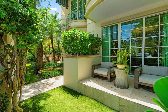411 N NEW RIVER Drive E V-2, Fort Lauderdale, FL 33301