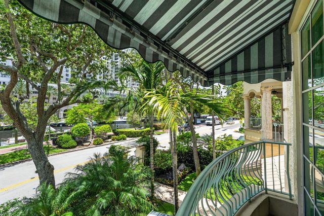 411 N NEW RIVER Drive E V-2, Fort Lauderdale, FL 33301