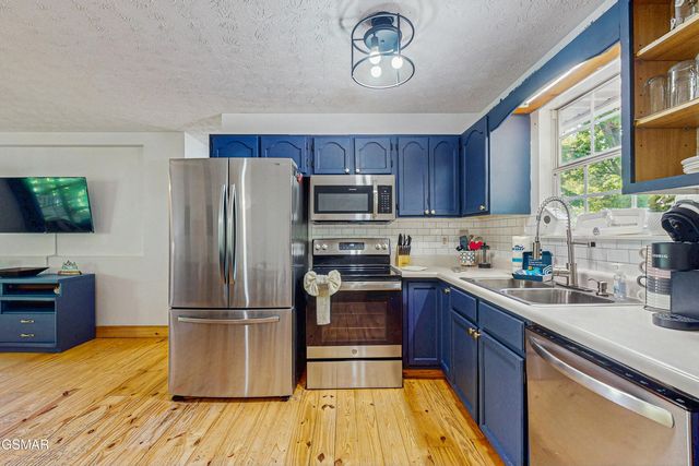 1949 Shady Grove Road, Sevierville, TN 37876