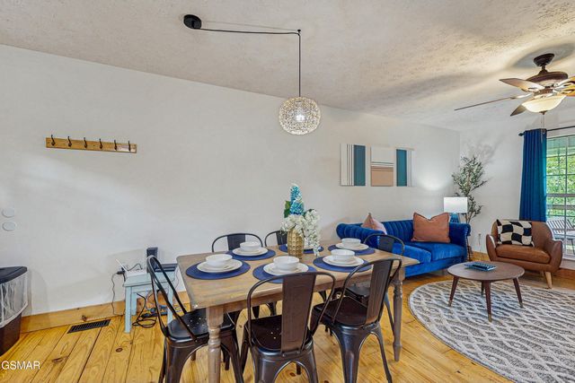 1949 Shady Grove Road, Sevierville, TN 37876