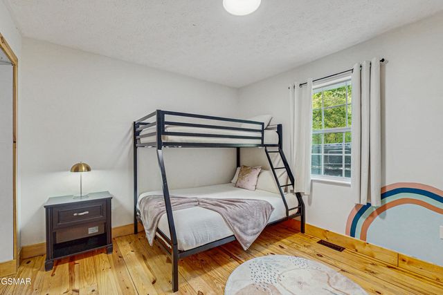 1949 Shady Grove Road, Sevierville, TN 37876