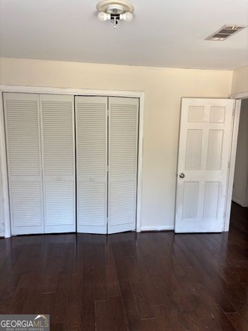 5230 SW West Shore Drive, Conyers, GA 30094