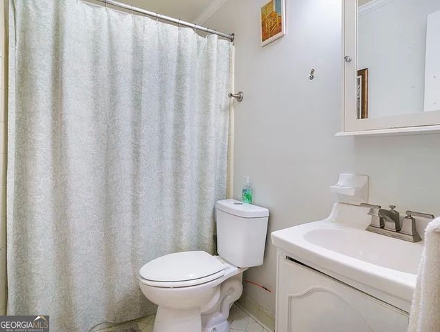 5230 SW West Shore Drive, Conyers, GA 30094