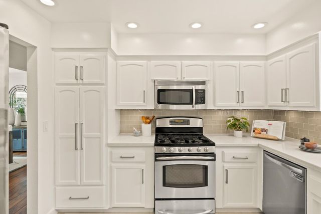 1622 Maryland Street, Redwood City, CA 94061
