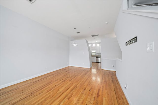2710 Hullsmith Drive 901, Houston, TX 77063