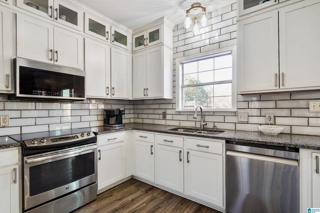 978 OLD CAHABA DRIVE, Helena, AL 35080