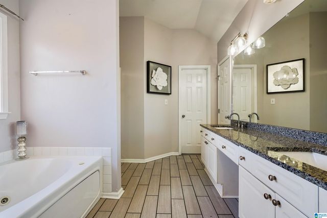 978 OLD CAHABA DRIVE, Helena, AL 35080