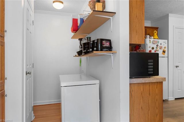 170 Garrett Lane, Thomasville, NC 27360