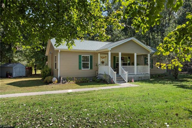 170 Garrett Lane, Thomasville, NC 27360