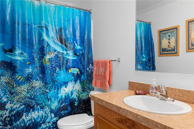 170 Garrett Lane, Thomasville, NC 27360