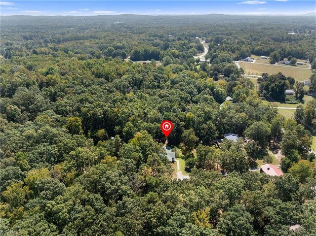 170 Garrett Lane, Thomasville, NC 27360