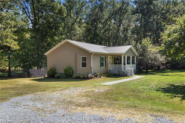 170 Garrett Lane, Thomasville, NC 27360