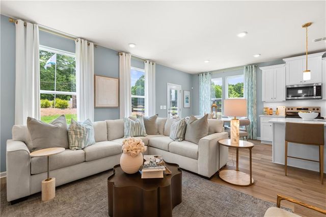 3670 Donovan Circle, Loganville, GA 30052