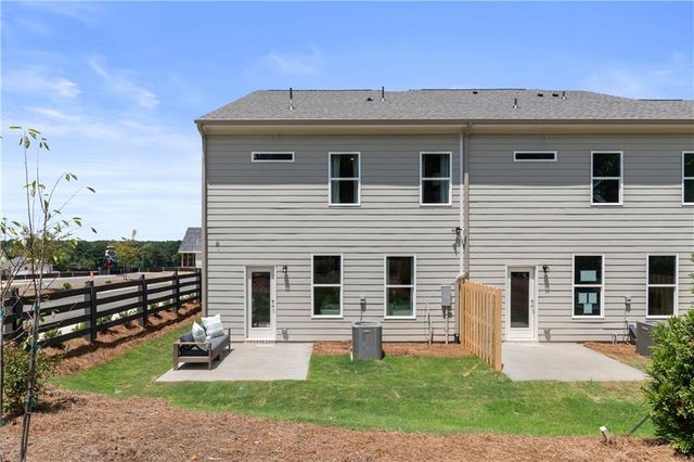 3670 Donovan Circle, Loganville, GA 30052