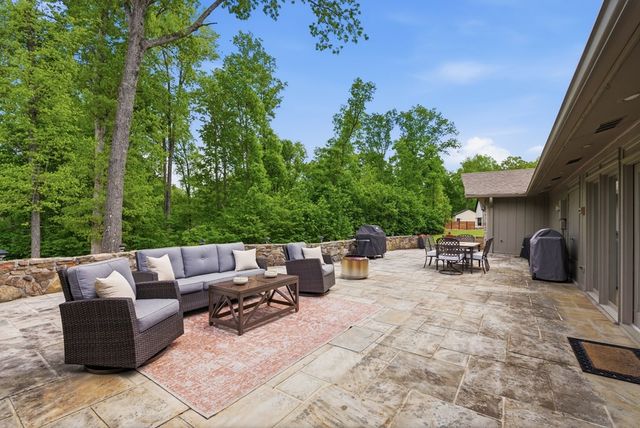 1123 Skyline Dr, Sparta, TN 38583