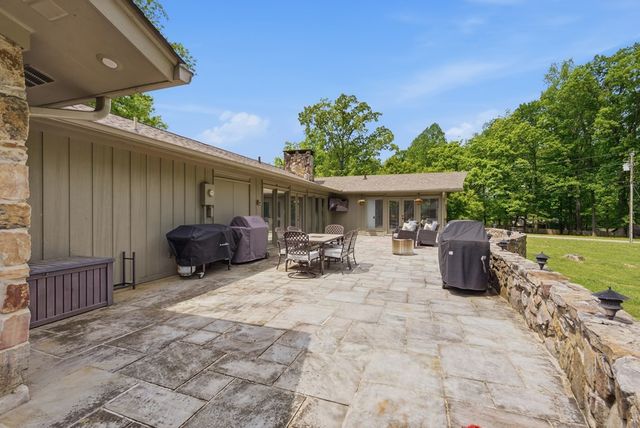 1123 Skyline Dr, Sparta, TN 38583