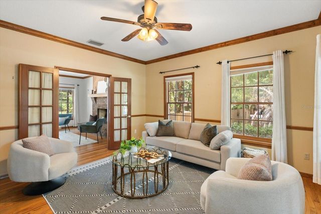 216 WOODS TRAIL, Sanford, FL 32771