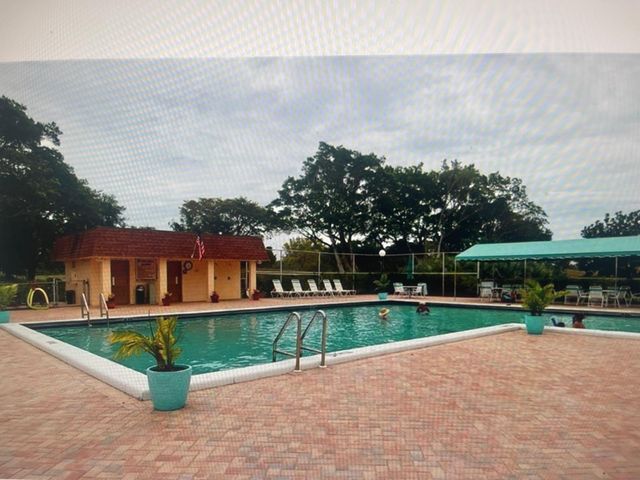 6300 NW 2nd Avenue 206, Boca Raton, FL 33487