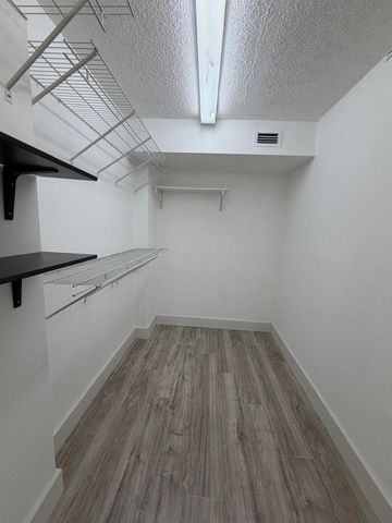 6300 NW 2nd Avenue 206, Boca Raton, FL 33487