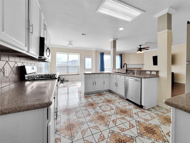 19843 Youpon Leaf Way, Houston, TX 77084