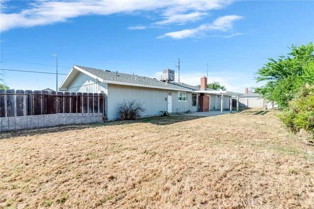 3654 Thompson, Selma, CA 93662