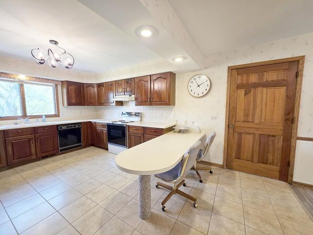 2322 E Sylvan Lane, Milton, WI 53563