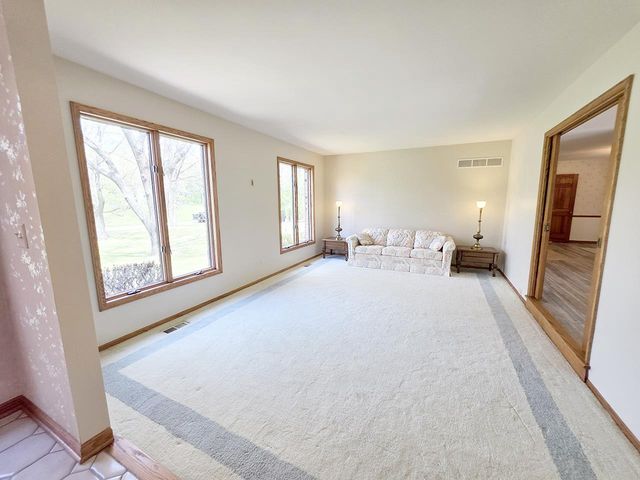 2322 E Sylvan Lane, Milton, WI 53563