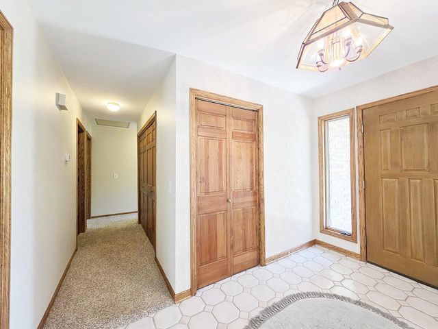 2322 E Sylvan Lane, Milton, WI 53563