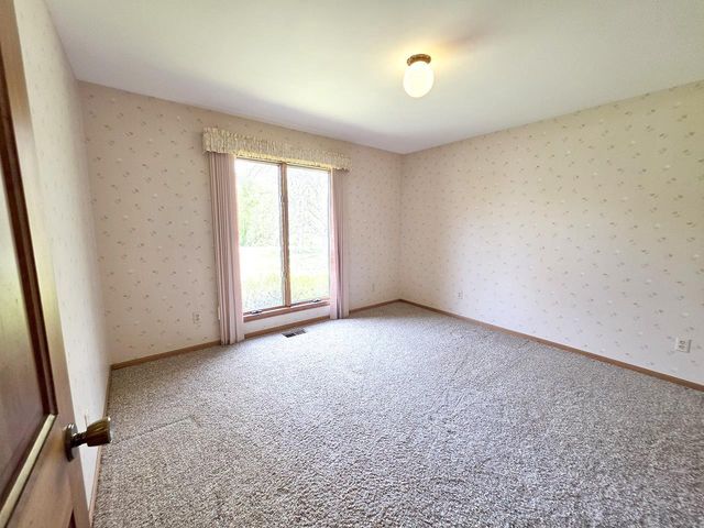 2322 E Sylvan Lane, Milton, WI 53563
